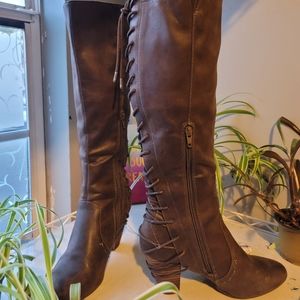Report Brown Lace Up Heeled Boots